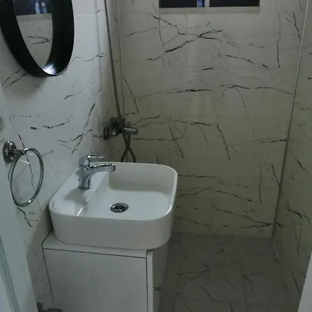 Отель Lacivert